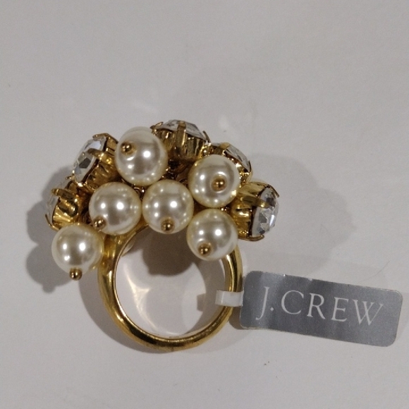 J. Crew Gold Ring with Pearls & Crystals Cluster - Women's Fashion Jewelry Sz. 7 - Picture 3 of 9